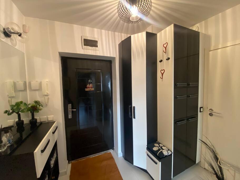 Apartemen Lovely 1-bedroom With Free Parking Sofia
