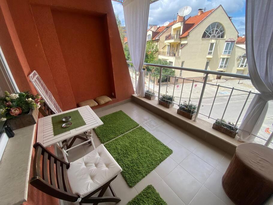 Lovely 1-bedroom With Free Parking Appartamento Sofia