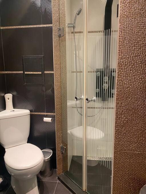 Lovely 1-bedroom With Free Parking Apartment